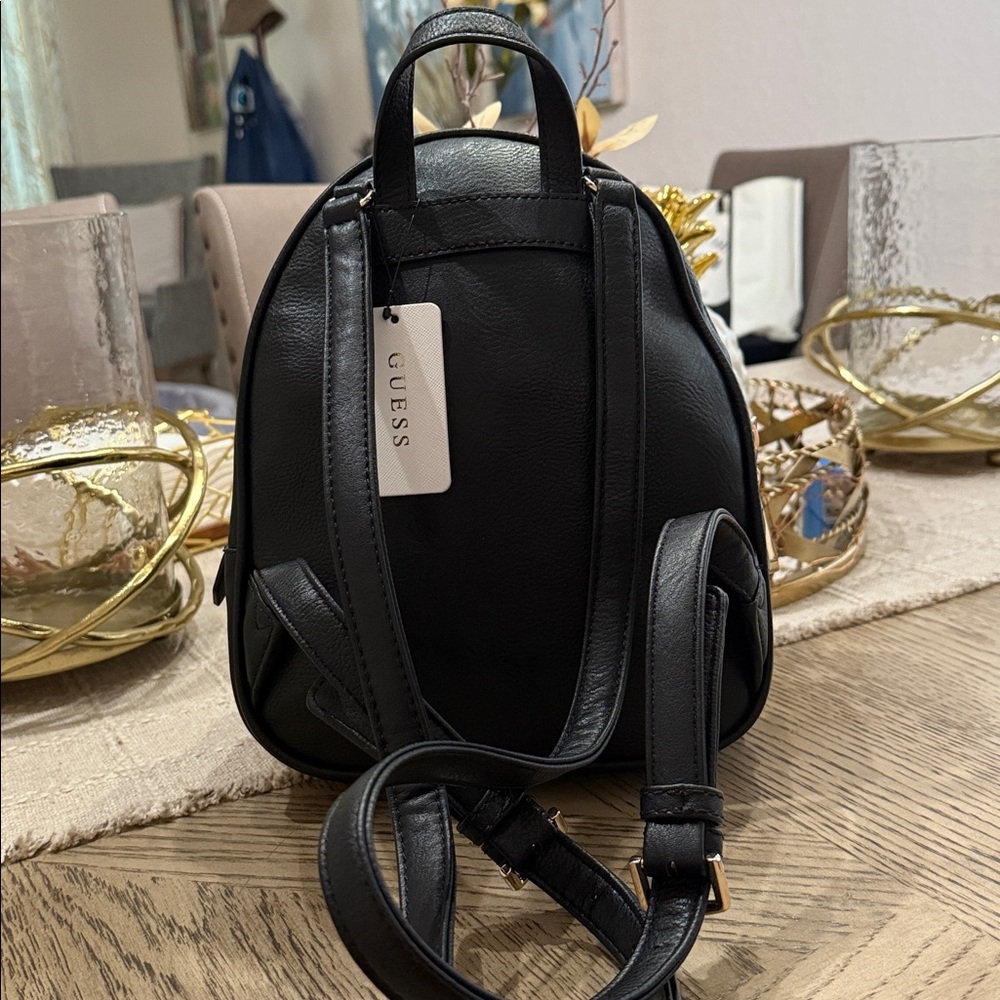 NWT! GUESS Classic Black Backpack💝 - Picture 3 of 7